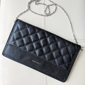 NWT DKNY Covertible Clutch/Wallet/Purse Black